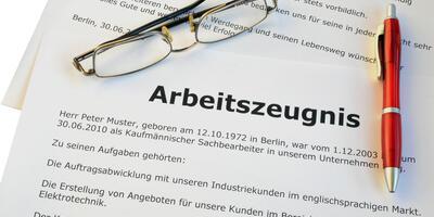 Arbeitszeugnis anfordern